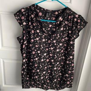 Women’s cap sleeve floral chiffon top